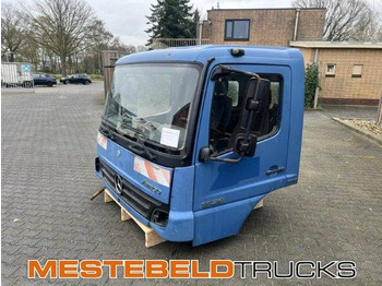 운전실 MERCEDES-BENZ Atego