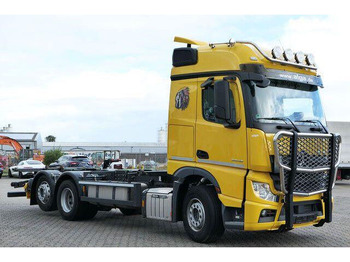 캡 새시 트럭 Mercedes-Benz 2546 L 6x2, MP4, 2x Schlafliege, Bullfänger, AC : 사진 4 캡 새시 트럭 Mercedes-Benz 2546 L 6x2, MP4, 2x Schlafliege, Bullfänger, AC : 사진 4