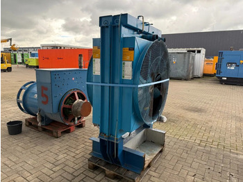 엔진 자재 취급 장비 용 Cummins KTTA 19 G Radiateur Koeler Radiator 700 PK : 사진 3 엔진 자재 취급 장비 용 Cummins KTTA 19 G Radiateur Koeler Radiator 700 PK : 사진 3