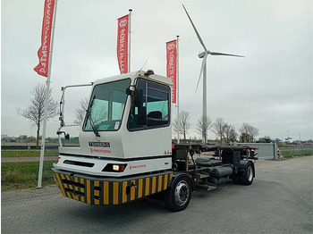 터미널 트랙터 TERBERG