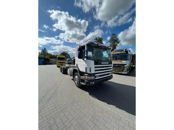 트랙터 유닛 SCANIA P124