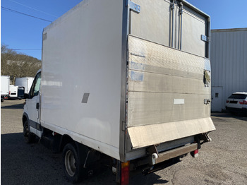 냉동 밴 운반 물 음식 iveco 35C11 : 사진 5