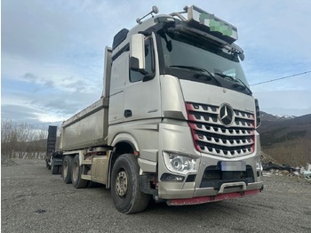 덤프트럭 MERCEDES-BENZ Arocs 2658