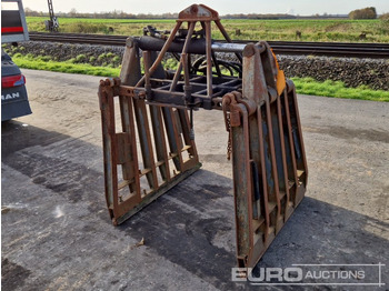 자재 취급 장비