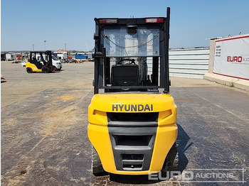 지게차 2018 Hyundai 25D-9E : 사진 4