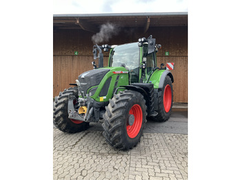장궤형 트랙터 FENDT 724 Vario