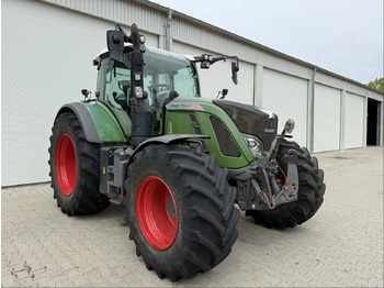 장궤형 트랙터 FENDT 724 Vario