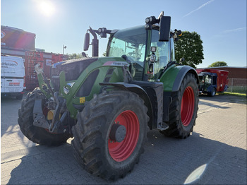 장궤형 트랙터 FENDT 724 Vario