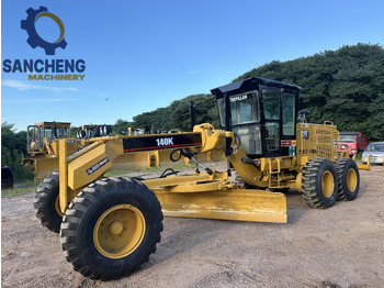 그레이더 CATERPILLAR 140K