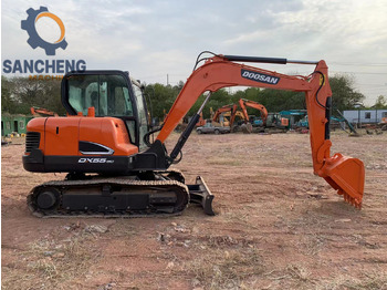 굴착기 DOOSAN DX55 : 사진 3