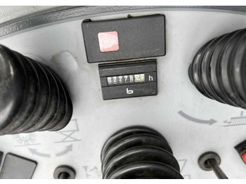 산업용 스위퍼 Hako Jonas 1200V : 사진 5 산업용 스위퍼 Hako Jonas 1200V : 사진 5