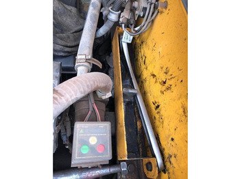 크롤러 굴삭기 Hyundai HX520L : 사진 4