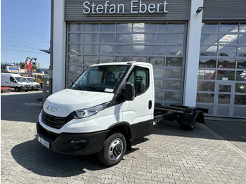 캡 새시 트럭 IVECO Daily 50c18
