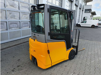 전기 지게차 Jungheinrich EFG 215 / Triplex: 4.25m! / SS /  2.472h! / 2020 : 사진 4