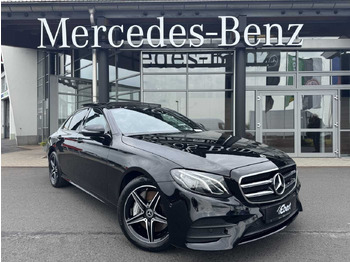 세단 MERCEDES-BENZ