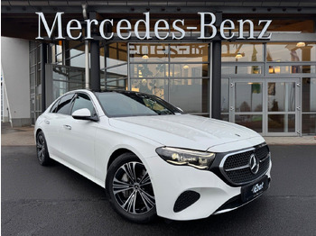 세단 MERCEDES-BENZ