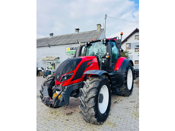 장궤형 트랙터 VALTRA T194