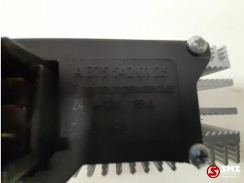 전기 설비 트럭 용 Mercedes-Benz Occ omvormer 24V/12V 18A Mercedes Actros A3755420 : 사진 4 전기 설비 트럭 용 Mercedes-Benz Occ omvormer 24V/12V 18A Mercedes Actros A3755420 : 사진 4