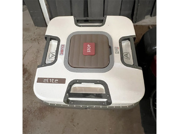 리스 Ambrogio Cube Elite 4 WD Ambrogio Cube Elite 4 WD : 사진 4 리스 Ambrogio Cube Elite 4 WD Ambrogio Cube Elite 4 WD : 사진 4