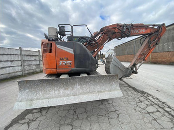 크롤러 굴삭기 HITACHI ZX 135US-7 : 사진 2