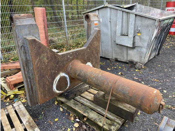 자재 취급 장비