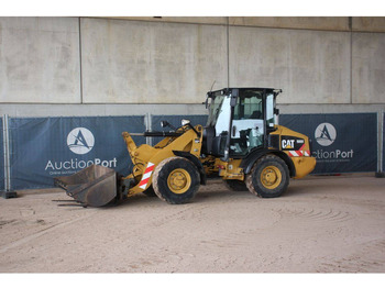 휠 로더 CATERPILLAR 906H