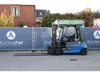 전기 지게차 LINDE E