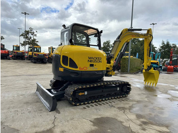 크롤러 굴삭기 Neuson 6003 : 사진 4