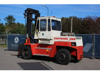 디젤 지게차 Svetruck 1260-30 : 사진 3