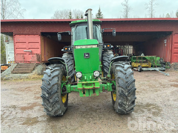 장궤형 트랙터 J. DEERE 4250 4WD : 사진 2 장궤형 트랙터 J. DEERE 4250 4WD : 사진 2