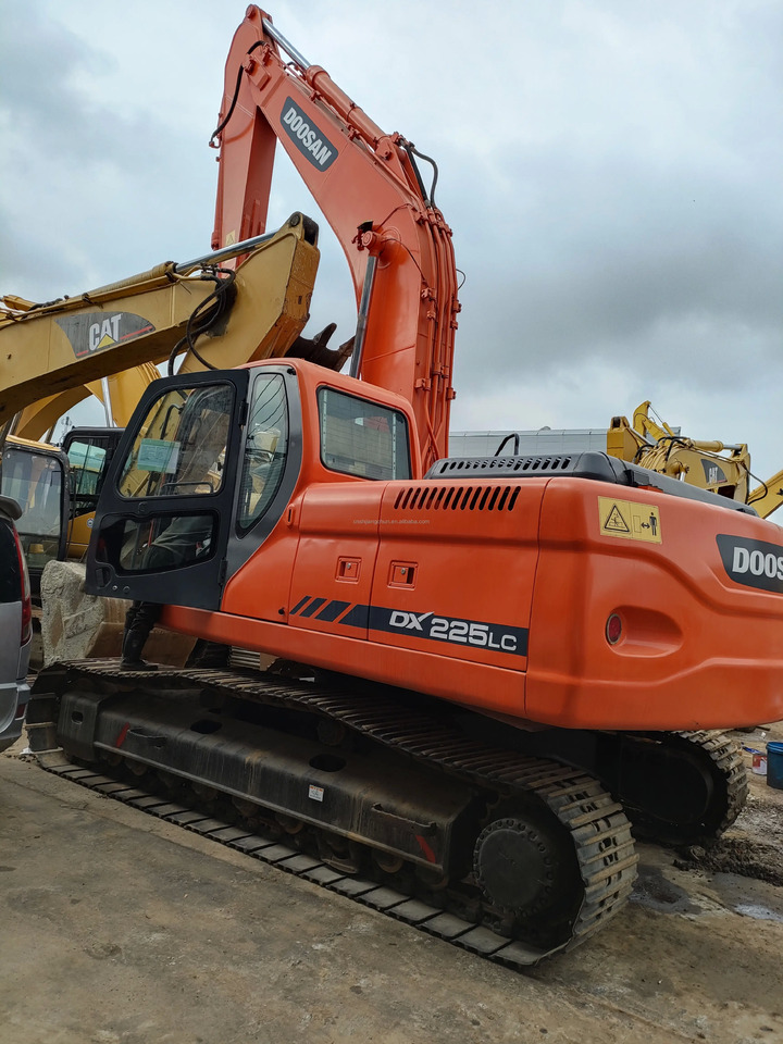 크롤러 굴삭기 used excavators in stock for sale second hand excavator used machinery equipment Doosan dx225 : 사진 2