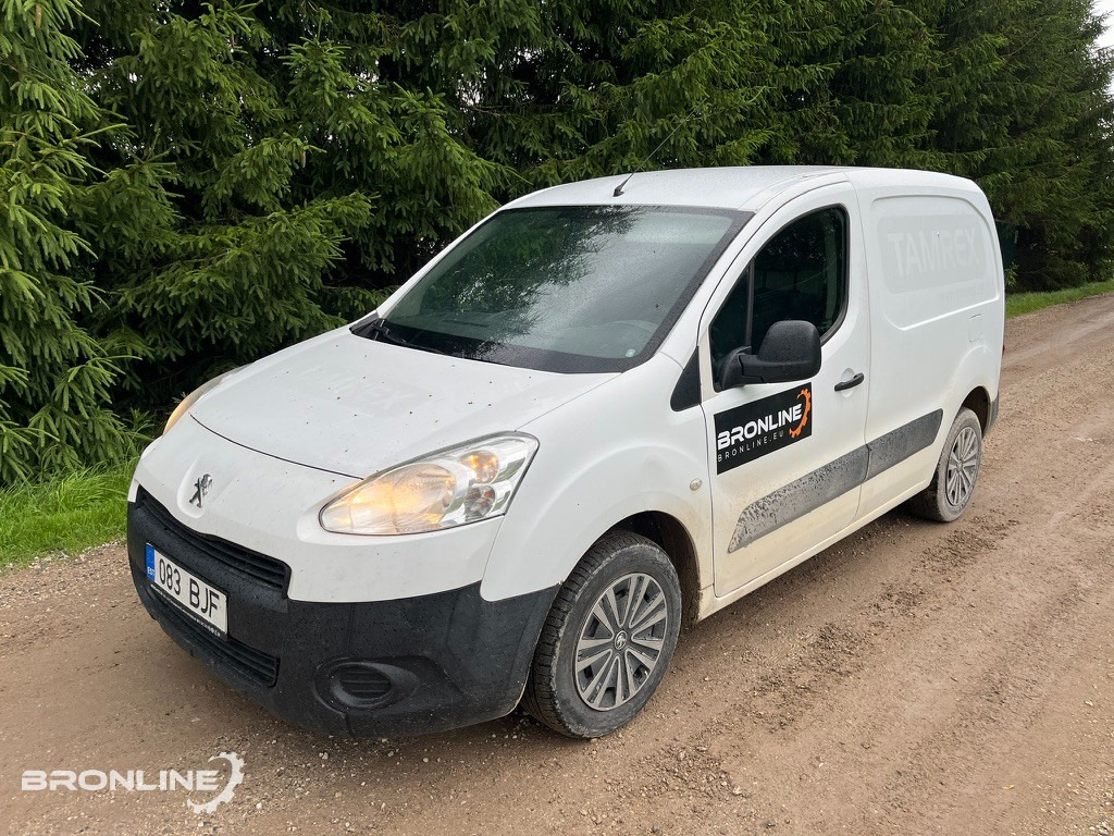 2013 Peugeot Partner 1.6d 55kW - 소형 밴 : 사진 1 2013 Peugeot Partner 1.6d 55kW - 소형 밴 : 사진 1
