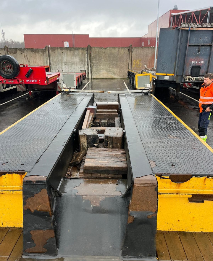 Faymonville STBZ-3VA Low-Bed 3-axle Trailer - 저하대 세미 트레일러 : 사진 5 Faymonville STBZ-3VA Low-Bed 3-axle Trailer - 저하대 세미 트레일러 : 사진 5