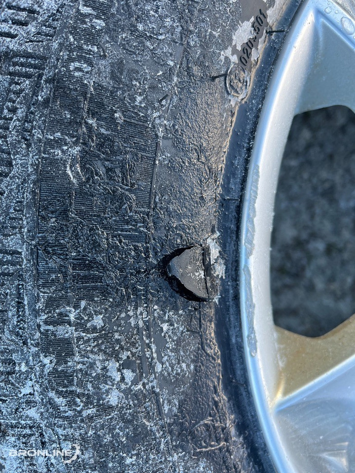 Veljekomplekt naastrehvidega 195/65/R15 - 휠 및 타이어 패키지 밴 용 : 사진 5 Veljekomplekt naastrehvidega 195/65/R15 - 휠 및 타이어 패키지 밴 용 : 사진 5