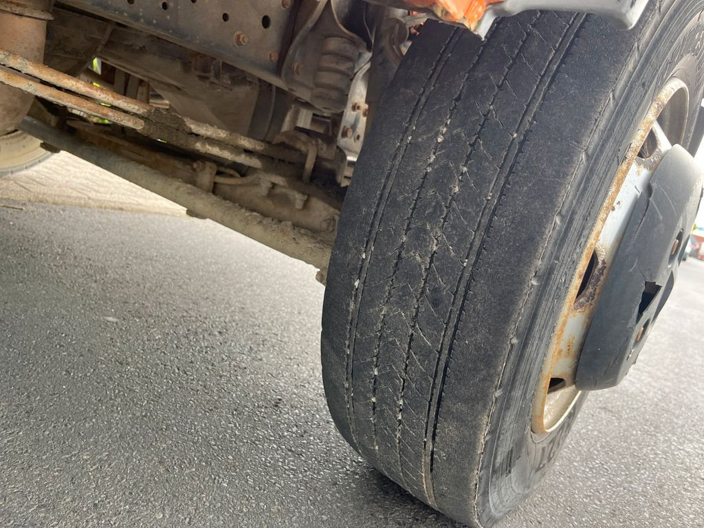 덤프 밴, 콤비 밴 Mercedes-Benz 818 DK Kipper Dreiseitenkipper Meiller  Doka : 사진 9