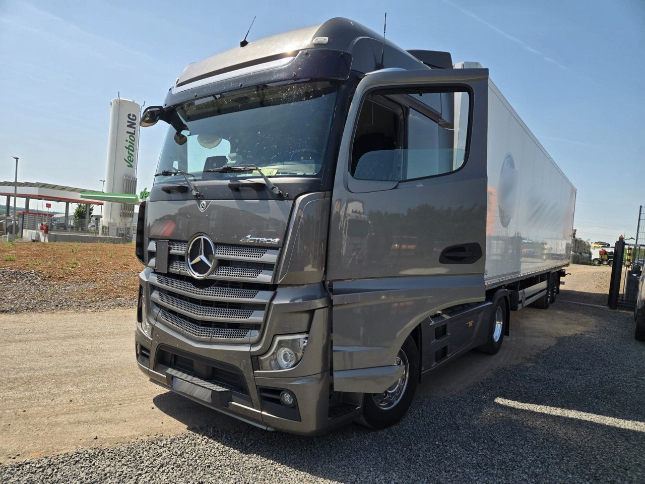 Mercedes-Benz Actros 5 L-Fahrerhaus 2-Achser SZM 1848 - 트랙터 유닛 : 사진 2 Mercedes-Benz Actros 5 L-Fahrerhaus 2-Achser SZM 1848 - 트랙터 유닛 : 사진 2