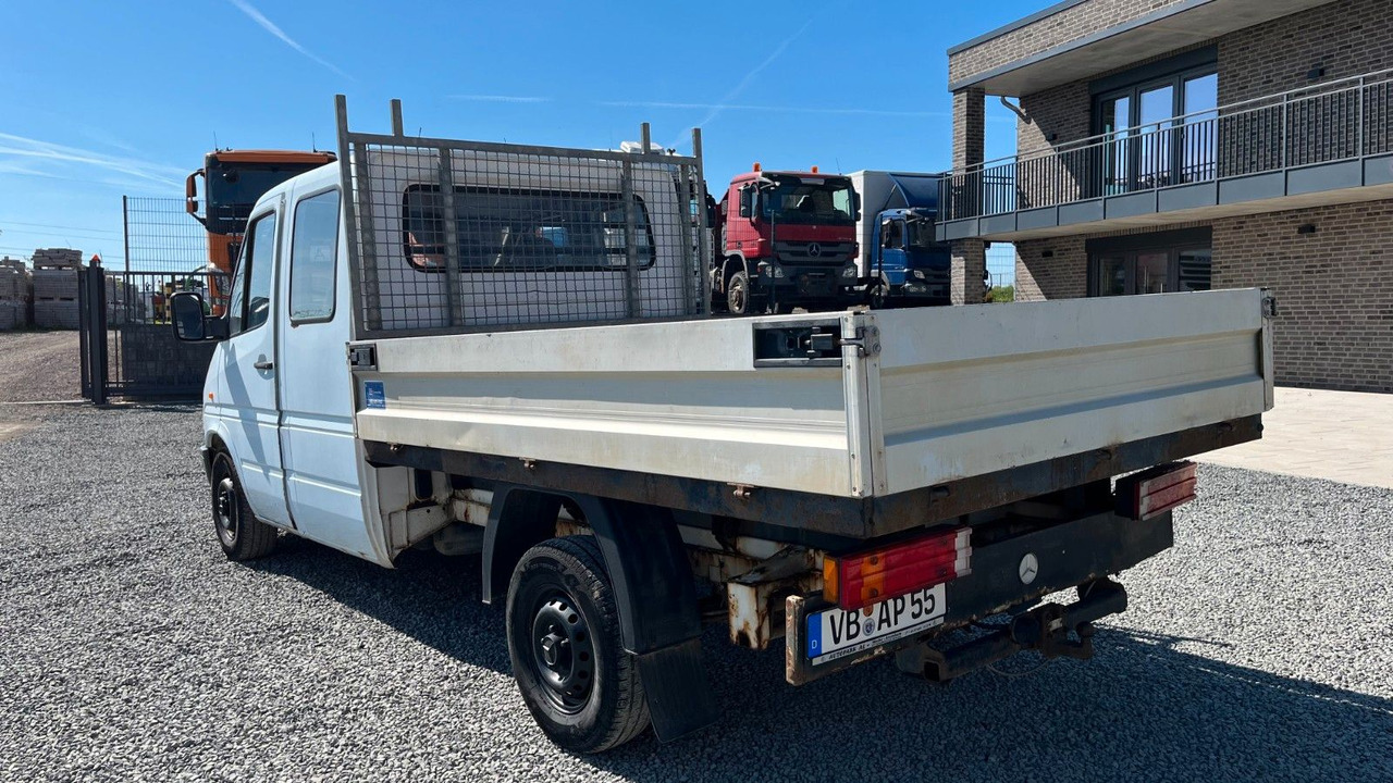 Mercedes-Benz Sprinter 312 D Pritsche Doka - 플랫베드 밴, 콤비 밴 : 사진 5 Mercedes-Benz Sprinter 312 D Pritsche Doka - 플랫베드 밴, 콤비 밴 : 사진 5