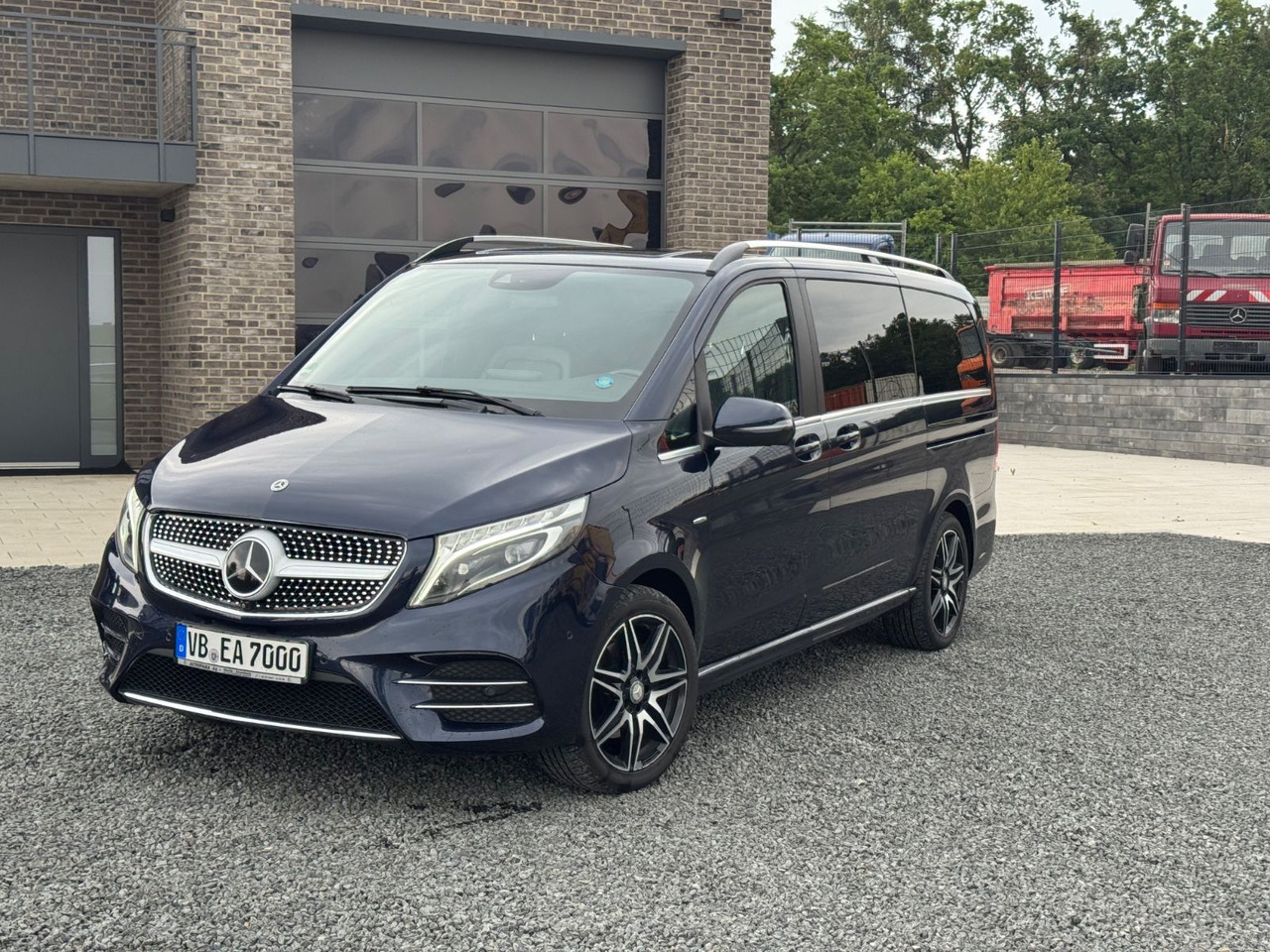 Mercedes-Benz V 250 AMG Avantg.Edition 4M Lang Distronic Stand - 승합차 : 사진 2 Mercedes-Benz V 250 AMG Avantg.Edition 4M Lang Distronic Stand - 승합차 : 사진 2