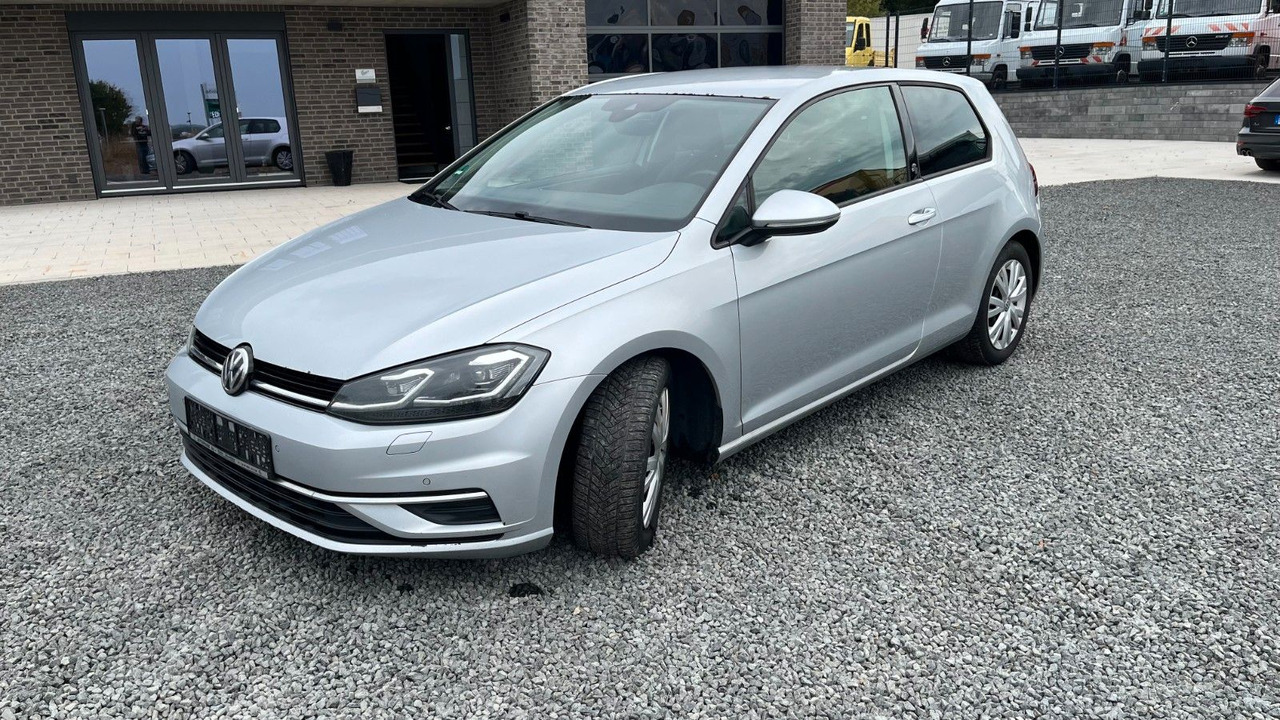 Volkswagen Golf VII Lim. Sound Start-Stopp - 차량 : 사진 2 Volkswagen Golf VII Lim. Sound Start-Stopp - 차량 : 사진 2