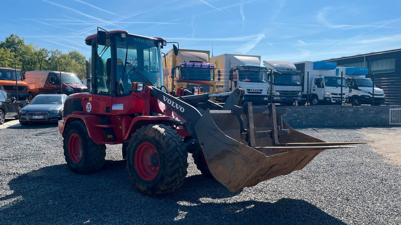Volvo L35G Radlader 7200 Kg Schaufel Gabel Volvo L35G Radlader 7200 Kg Schaufel Gabel - 휠 로더 : 사진 3 Volvo L35G Radlader 7200 Kg Schaufel Gabel Volvo L35G Radlader 7200 Kg Schaufel Gabel - 휠 로더 : 사진 3