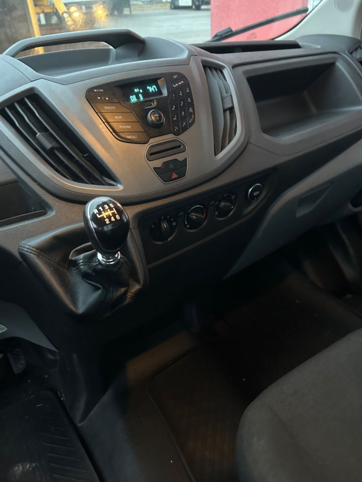 Ford TR Pritsche EL L 2 350/92 Kran - 플랫베드 밴 : 사진 4 Ford TR Pritsche EL L 2 350/92 Kran - 플랫베드 밴 : 사진 4