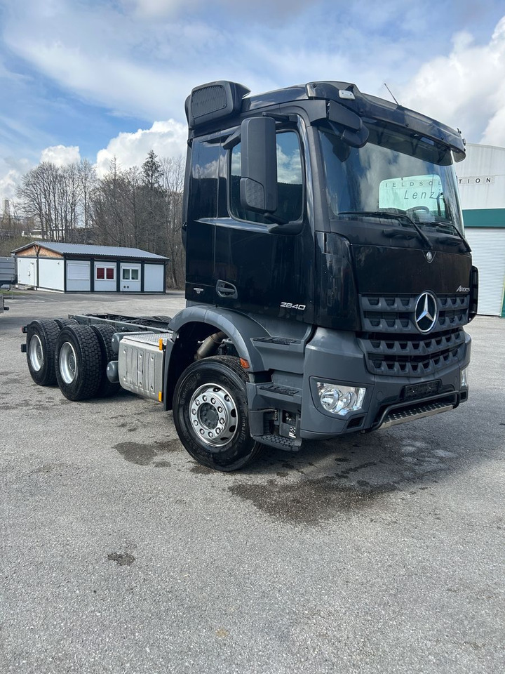 Mercedes-Benz Arocs 26.40 6x4 Kipperfahrgestell BB - 캡 새시 트럭 : 사진 5 Mercedes-Benz Arocs 26.40 6x4 Kipperfahrgestell BB - 캡 새시 트럭 : 사진 5