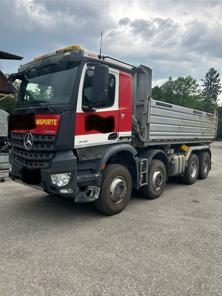 Mercedes-Benz Arocs 4145 8x4 - 덤프트럭 : 사진 1 Mercedes-Benz Arocs 4145 8x4 - 덤프트럭 : 사진 1