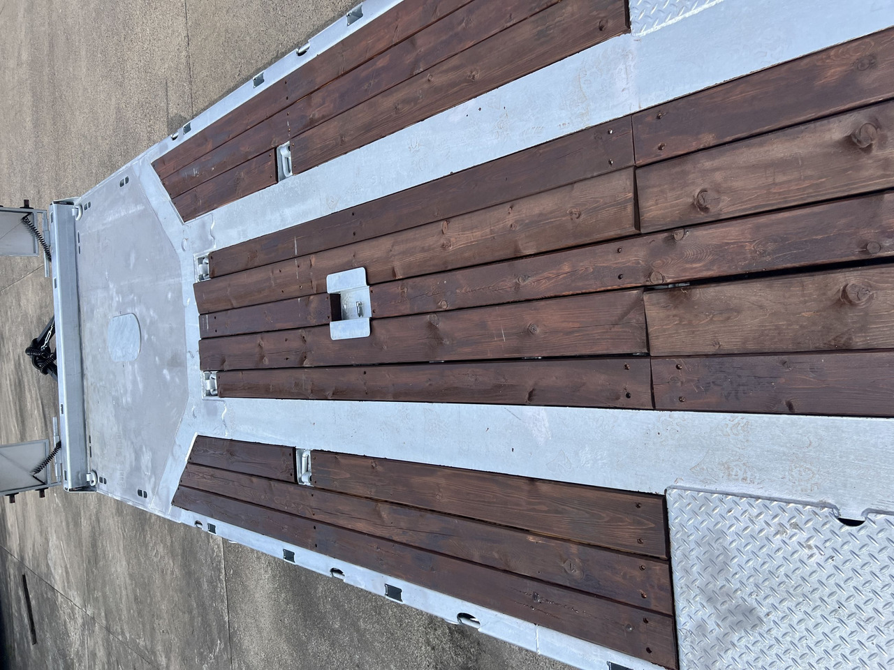 Möslein T 3-9,20 F 3 Achs Tieflader mit gerader Ladefläche 9 m, Neufahrzeug - 저하대 트레일러 : 사진 2 Möslein T 3-9,20 F 3 Achs Tieflader mit gerader Ladefläche 9 m, Neufahrzeug - 저하대 트레일러 : 사진 2