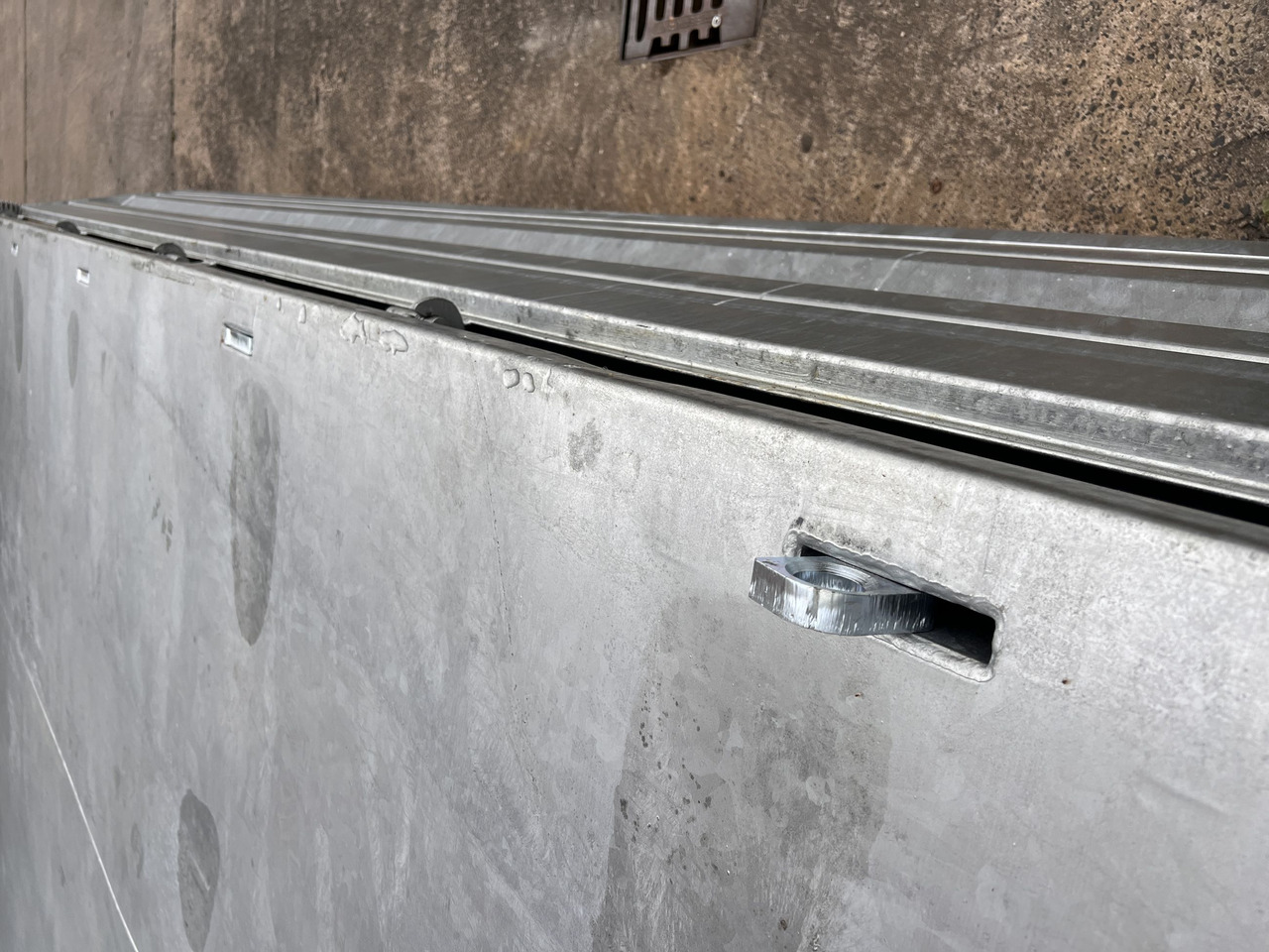 Möslein TTD 19 AB 19 t Tandem Kipper Tieflader2 x Aufsatzbordwänden-- Neufahrzeug -- - 덤프 트레일러 : 사진 5 Möslein TTD 19 AB 19 t Tandem Kipper Tieflader2 x Aufsatzbordwänden-- Neufahrzeug -- - 덤프 트레일러 : 사진 5