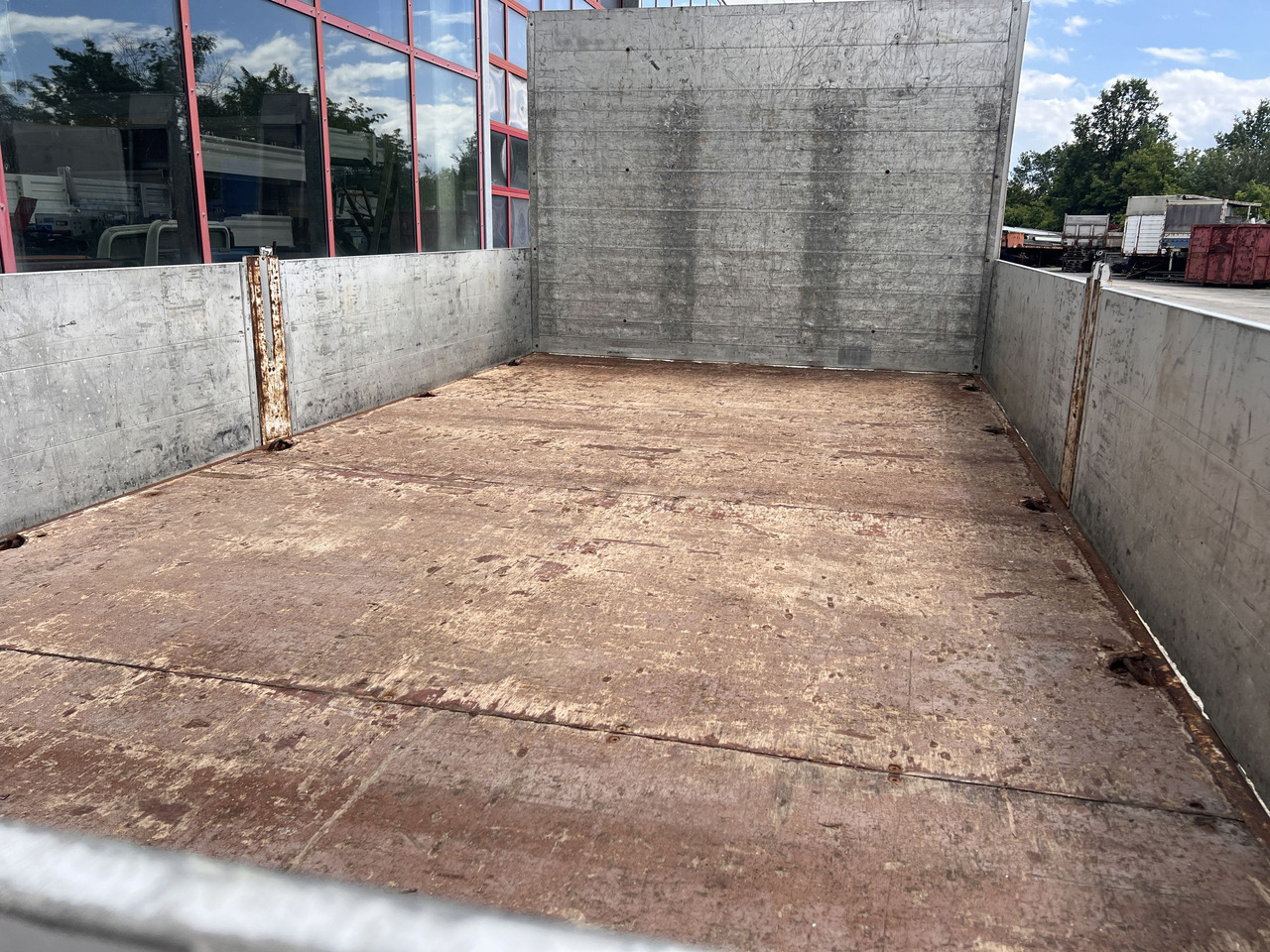 드롭사이드/ 플랫베드 트레일러 Müller Mitteltal EAL-TA Tandem- Pritschenanhänger : 사진 7 드롭사이드/ 플랫베드 트레일러 Müller Mitteltal EAL-TA Tandem- Pritschenanhänger : 사진 7