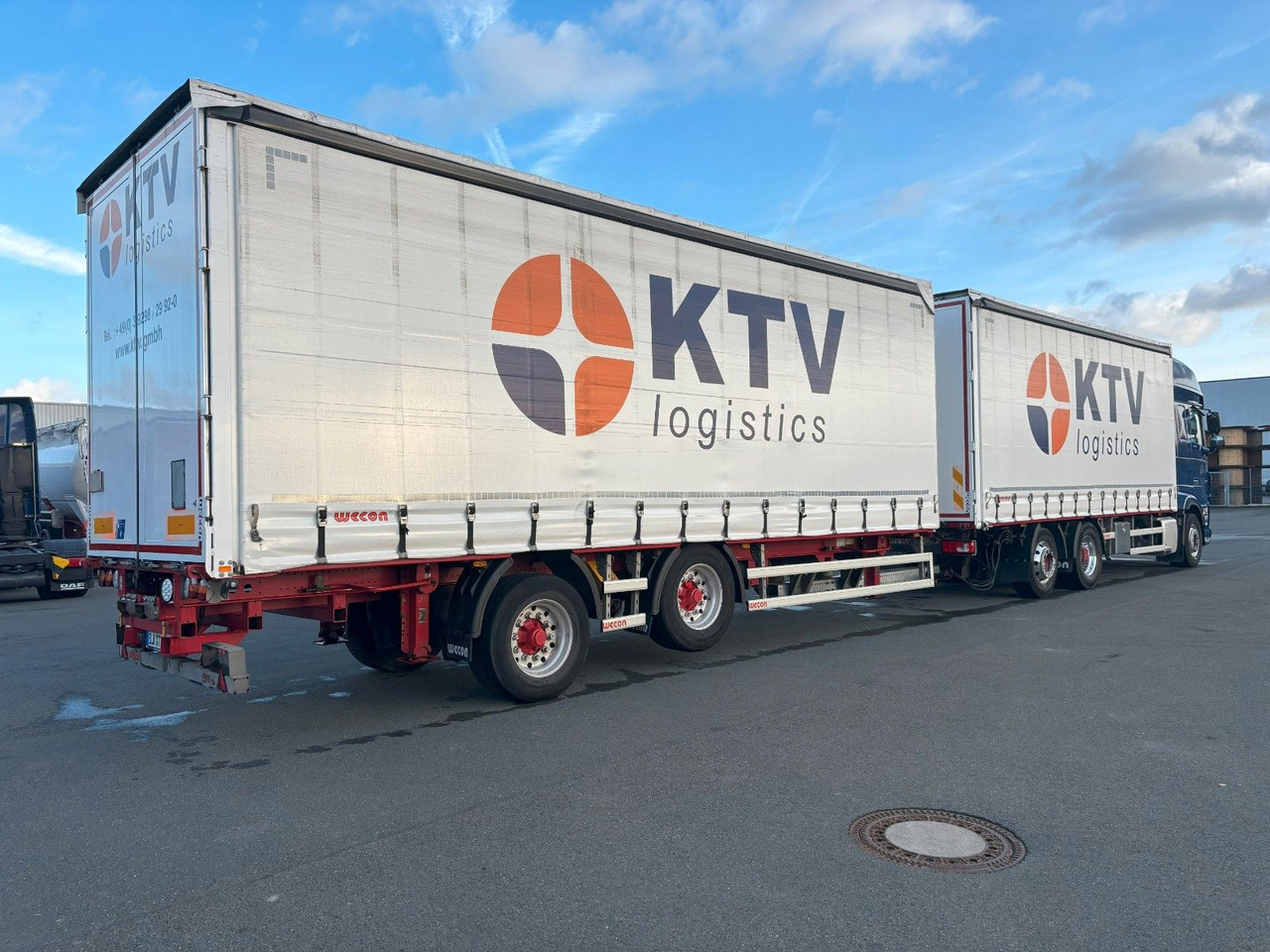 DAF SSC XF 480 Jumbo + Anh Wecon Staplerhalterung - 커튼사이더 트럭, 커튼사이더 트레일러 : 사진 4 DAF SSC XF 480 Jumbo + Anh Wecon Staplerhalterung - 커튼사이더 트럭, 커튼사이더 트레일러 : 사진 4