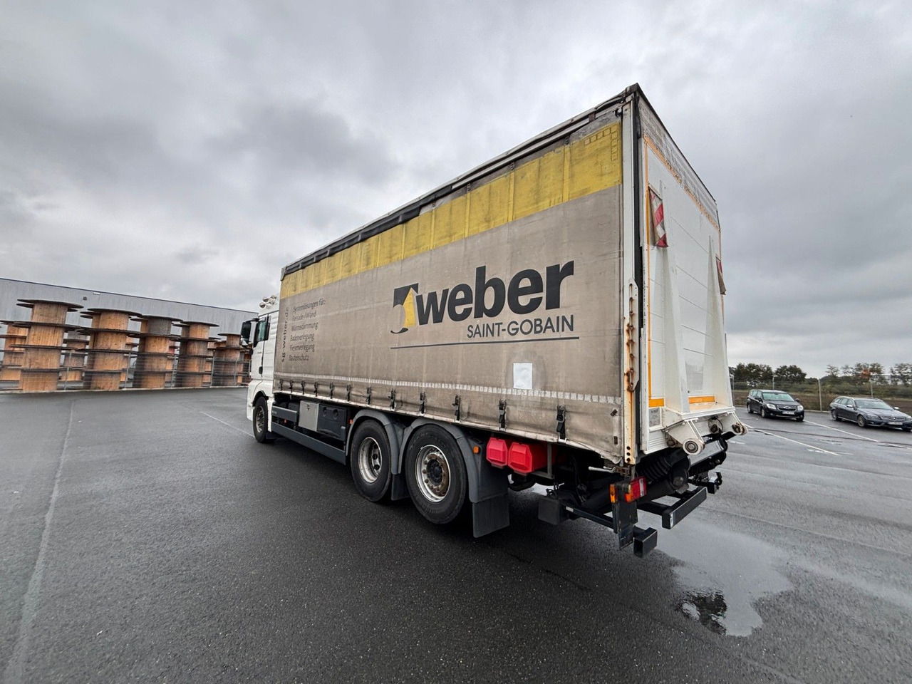 MAN TGX 26.480 mit Ladebordwand - 커튼사이더 트럭 : 사진 4 MAN TGX 26.480 mit Ladebordwand - 커튼사이더 트럭 : 사진 4
