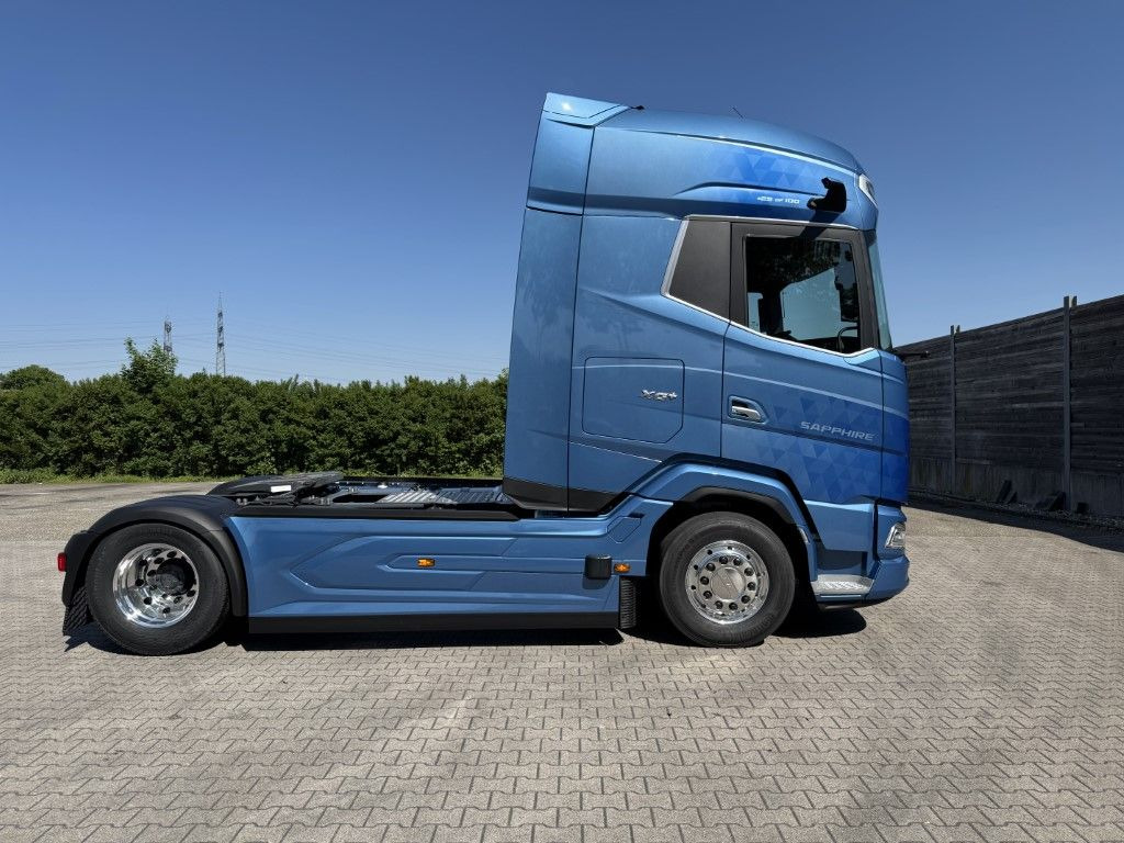 DAF FT XG 530 BLAU METALLIC Limited Edition - 트랙터 유닛 : 사진 4 DAF FT XG 530 BLAU METALLIC Limited Edition - 트랙터 유닛 : 사진 4
