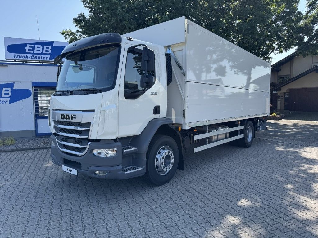 DAF XB 310 FA 18t Getränkeaufbau DAF XB 310 FA 18t Getränkeaufbau - 음료 트럭 : 사진 1 DAF XB 310 FA 18t Getränkeaufbau DAF XB 310 FA 18t Getränkeaufbau - 음료 트럭 : 사진 1